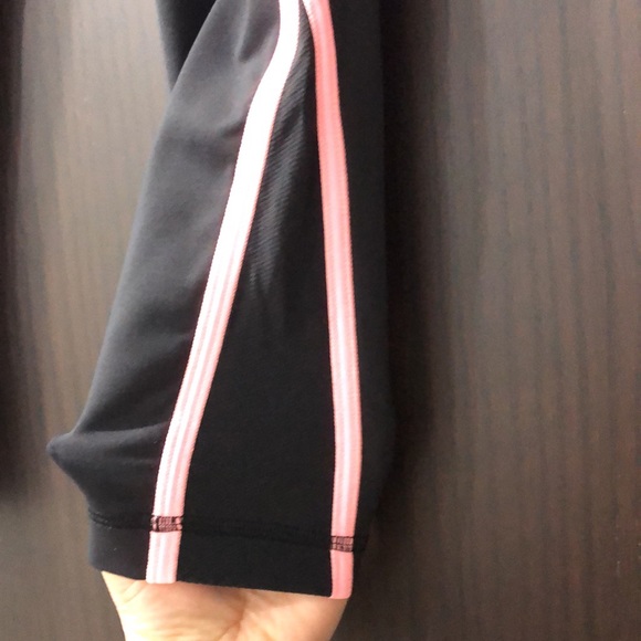 Lululemon Up The Pace Crop - Picture 3 of 8